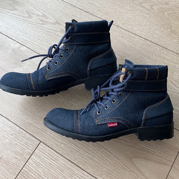 Levi’s Denim Solvano Boots - Picture 7 of 7